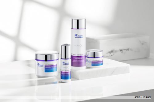 亚克力是一种重要的热塑性高分子材料，化学名称为聚甲基丙烯酸甲酯，常用别名包括PMMA、有机玻璃、压克力。它由丙烯酸及其酯类单体聚合而成，具有极高的透光性，透明度接近玻璃，因此被广泛称作“有机玻璃”。作为早期开发的高分子材料，亚克力在板材、粒料、灯箱、招牌、浴缸、人造大理石等领域应用广泛。需要区分的是，亚克力纤维、亚克力棉、亚克力纱、亚克力尼龙等虽名称相似，但属于由丙烯酸聚合而成的不同制品，与亚克力制品并无直接关联。