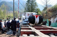 以及世界首台套极小转弯半径矿用全断面硬岩掘