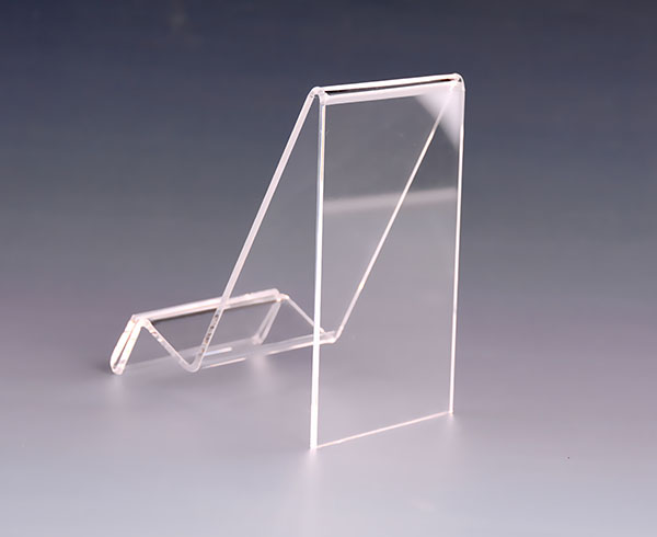 可奇怪的是自己在家用着不便宜的洗发水洗完头发很快就塌了维持不了一两天就开始油了?理发店洗发究竟有何奥妙之处?我们自己在家洗头发能否“复刻”同款效果?为什么理发店洗完头更清爽蓬松?