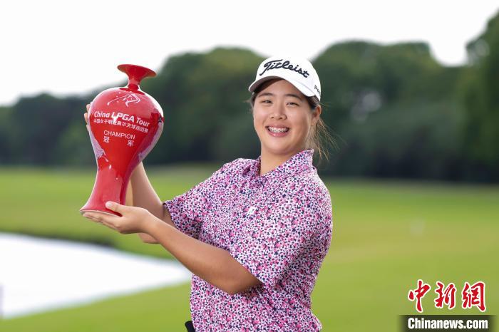 14岁重庆小将周诗媛首夺女子中巡冠军 创赛事历