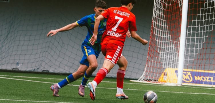 中国球员张家鸣即将获得劳工证 有望提前返回英