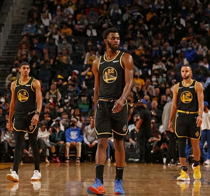 哈登2020年火箭交易篮网引多队报价，篮网最终报