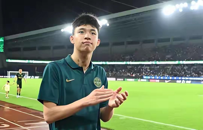 14岁中国小将李昊炎西甲赛场双响 或引巴萨梯队