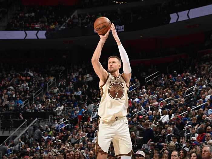 勇士休赛期全力续约波尔津吉斯科尔追梦 围绕库