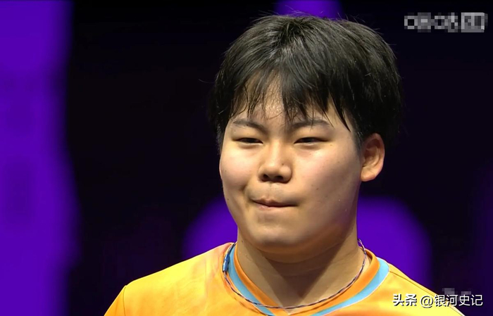 日本乒坛新老对决：张本智和与松岛辉空的“威