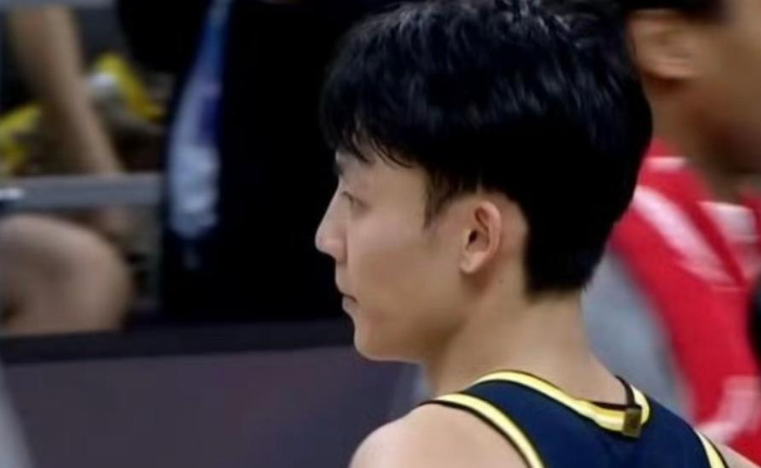 徐杰带病出战遭逆转 伤病管理引质疑